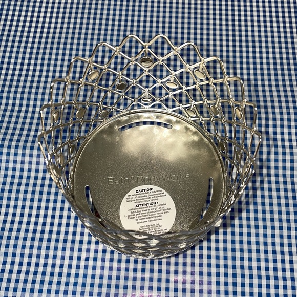 Bath & Body Works WIRED GEMS PEDESTAL 3-WICK CANDLE HOLDER - Picture 8 of 12